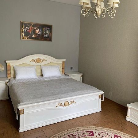 Club City House Klumba Apartamento Odessa Exterior foto