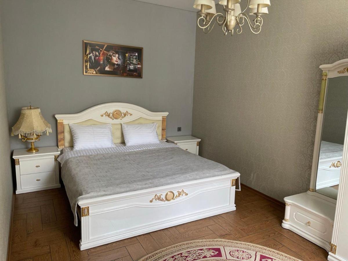 Club City House Klumba Apartamento Odessa Exterior foto